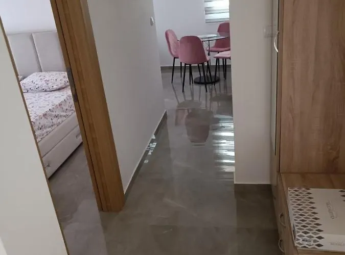 Luna Apartment