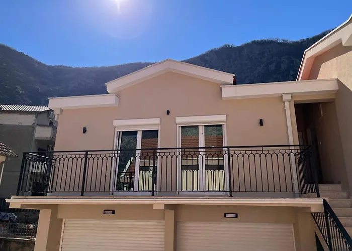 Luna Apartment
